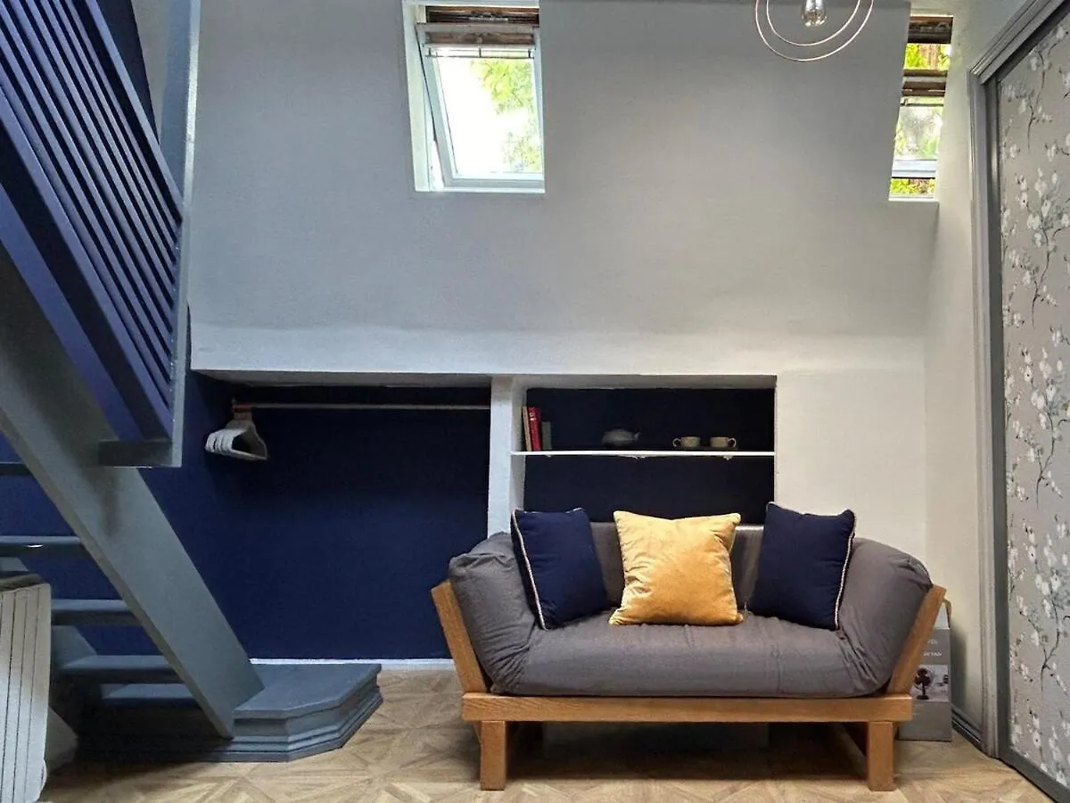 Brighton Studio 0*,  Великобритания